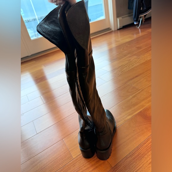 Shoes - Picture 3 of 6